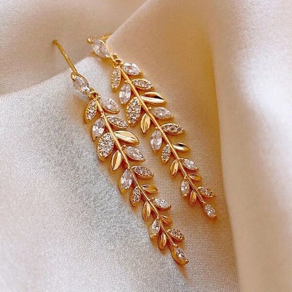 7/$35 Gold Color Clear Crystal Earrings Rhinestone Statement Leaf Earrings - Picture 3 of 5